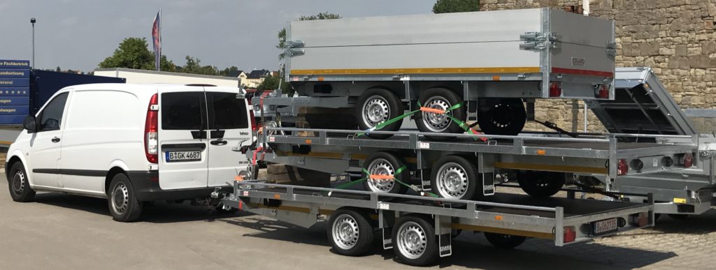 Kostenloser Transportanhänger